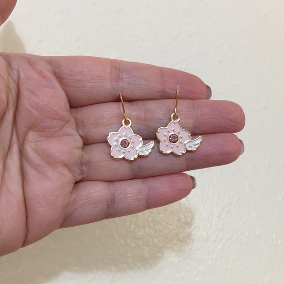 Pink Flower ￼Pink CZ in the middle￼With White Wing￼ Earrings Rose Gold Hooks - Picture 3 of 11